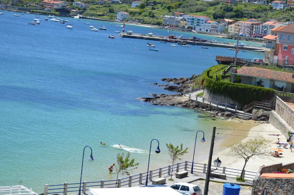 Apartamentos Sinás Playa Raxó Esterno foto
